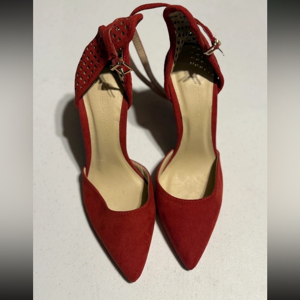Lucky Brand Women's Pump. Chili Pepper Suede Ankle Strap Stiletto Heel. Size 7 - Picture 1 of 6